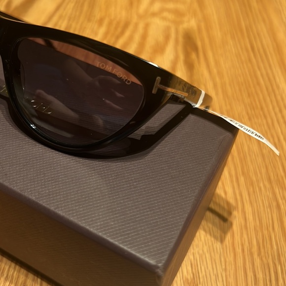 Tom Ford sunglasses - Picture 3 of 8